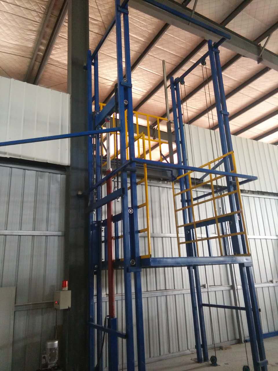 链条式升降货梯